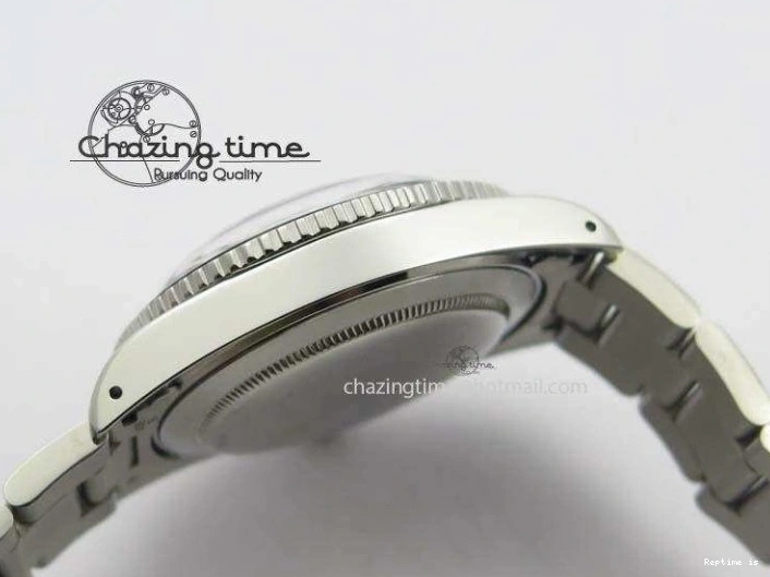 1223 Vintage 1680 Submariner No Date SS Black Dial On SS Bracelet A Timeless 3853